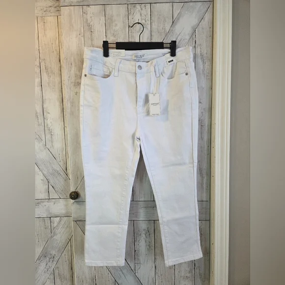 NWT Judy Blue Women's White Cropped Jeans - Picture 6 of 7